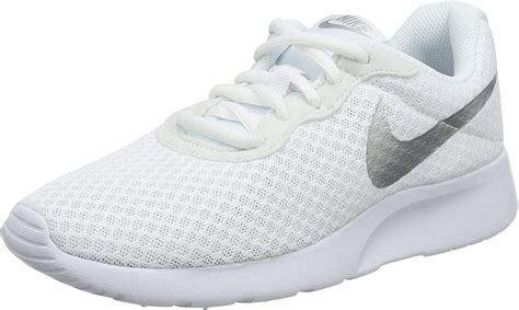 neueste damen nike sneaker weiss|Nike weiße schuhe.